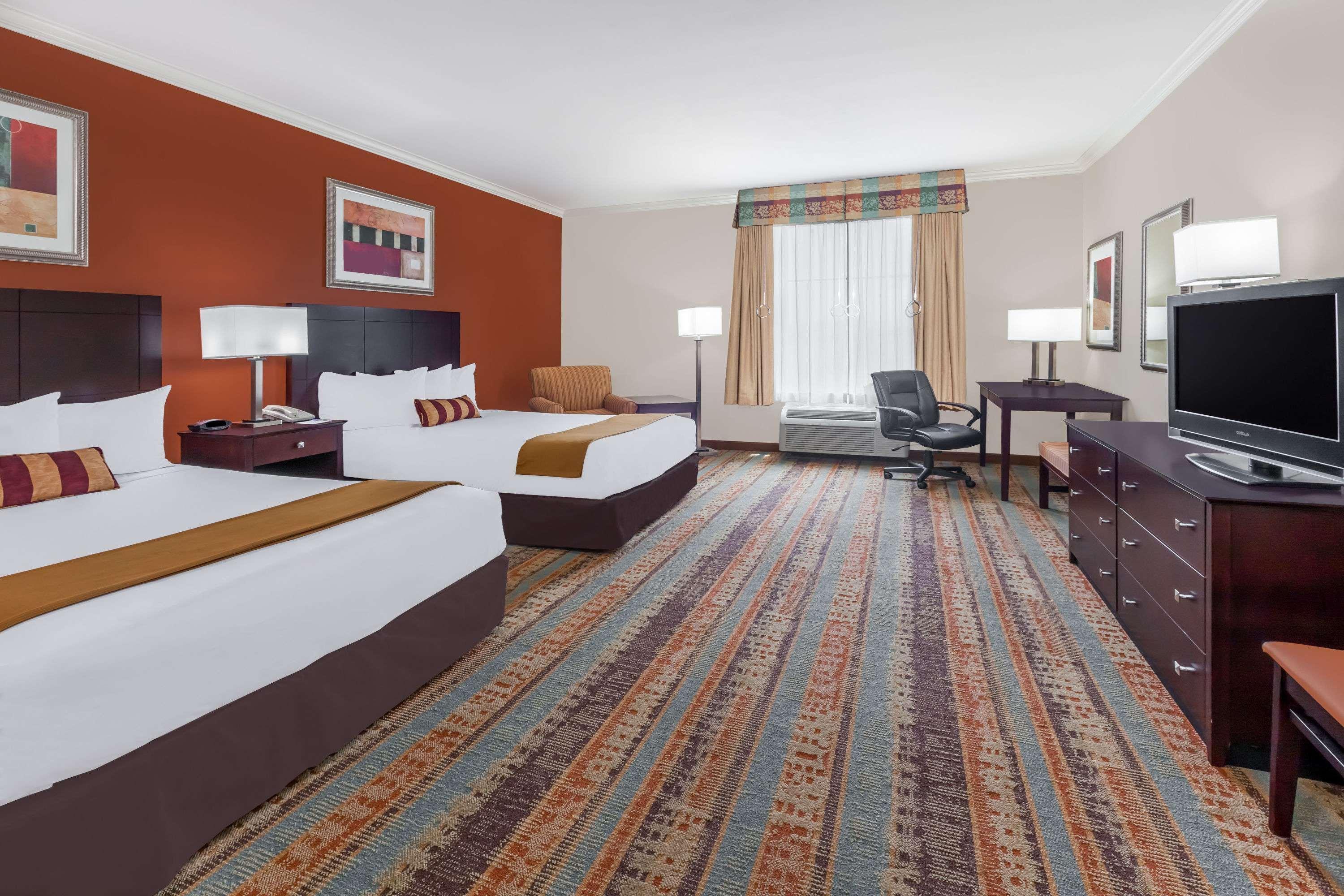 Hotel Baymont By Wyndham Henderson Exterior foto