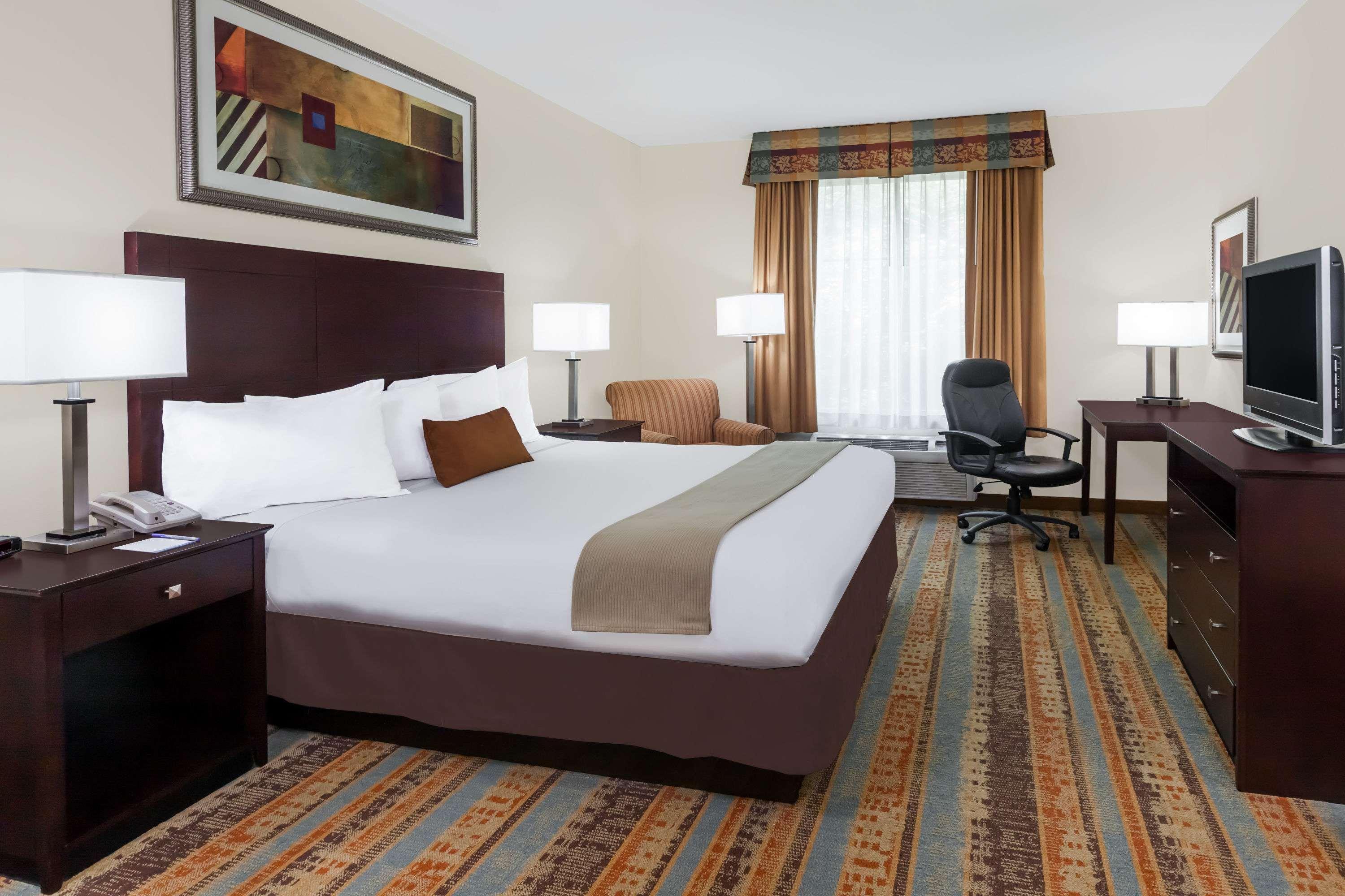 Hotel Baymont By Wyndham Henderson Exterior foto